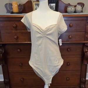 Old Navy Ribbed Bodysuit Womens XL Cream Beige Cap Sleeve V-Neck Stretchy NWT